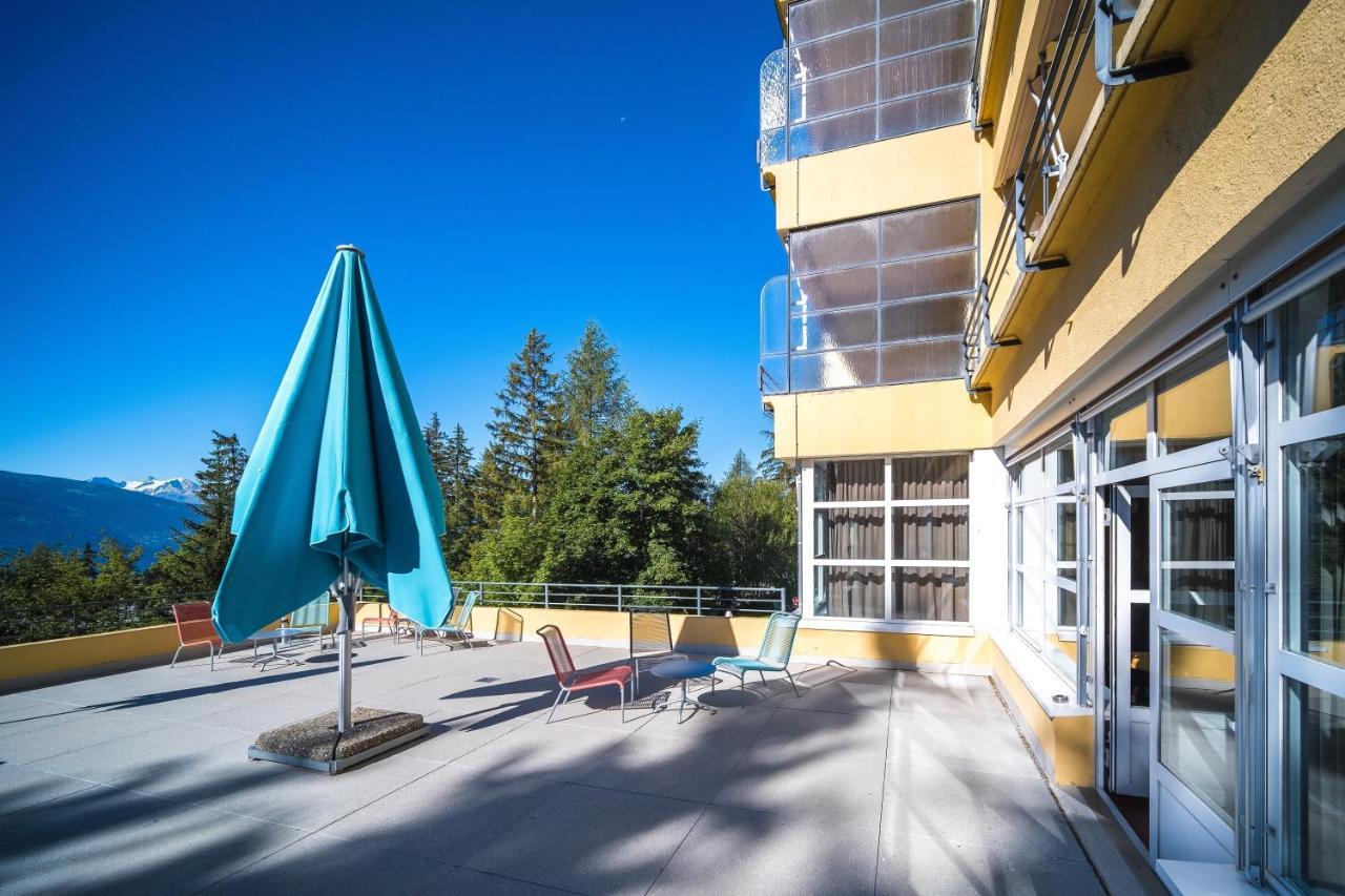 Crans-Montana Youth Hostel Exterior foto