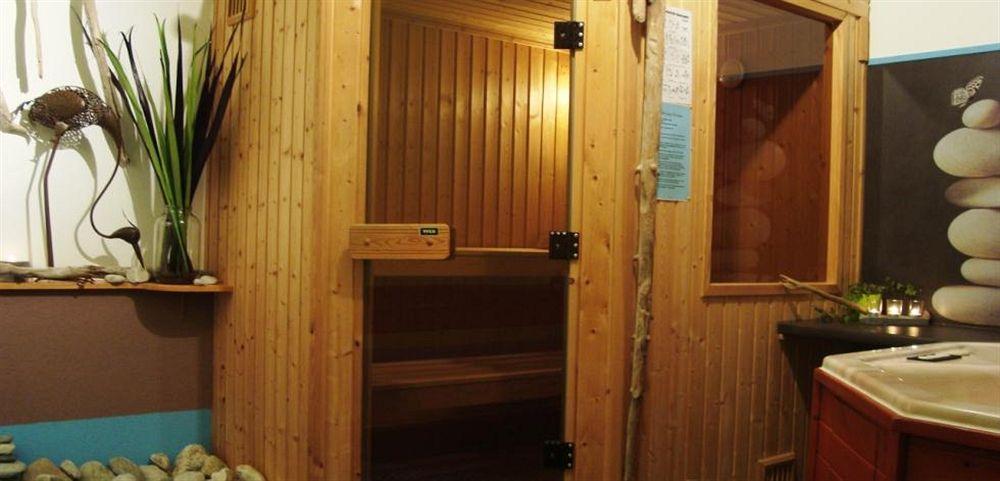 Crans-Montana Youth Hostel Exterior foto